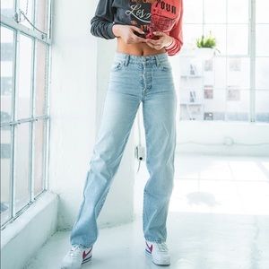 Revive Denim light wash cutoff super 80’s high-waisted jeans!
